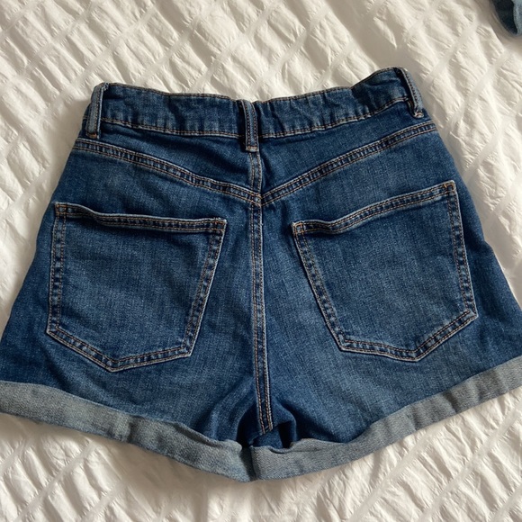 Dynamite high rise jean shorts size 25 - Picture 2 of 4